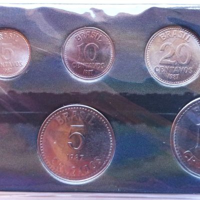 Fôlder com Serie de 8 Moedas do CRUZADO - Aço - Datas entre 1987 - Brasil
